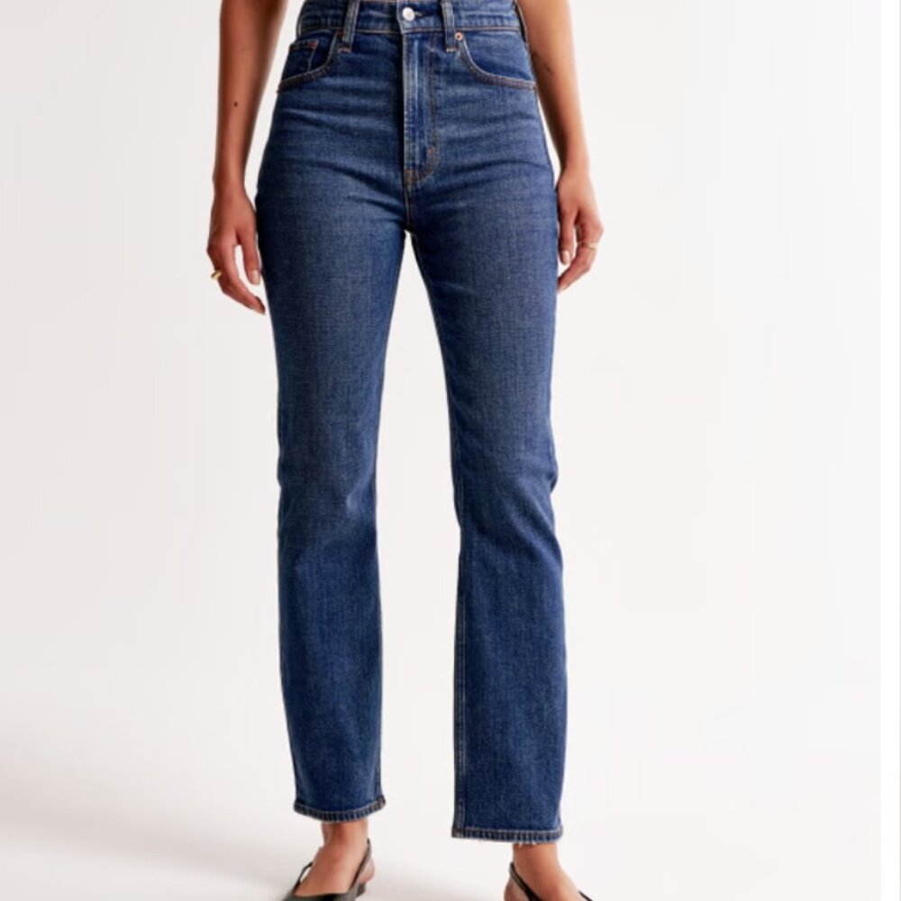 Abercrombie & Fitch Ultra High Rise Ankle Jean, size 29